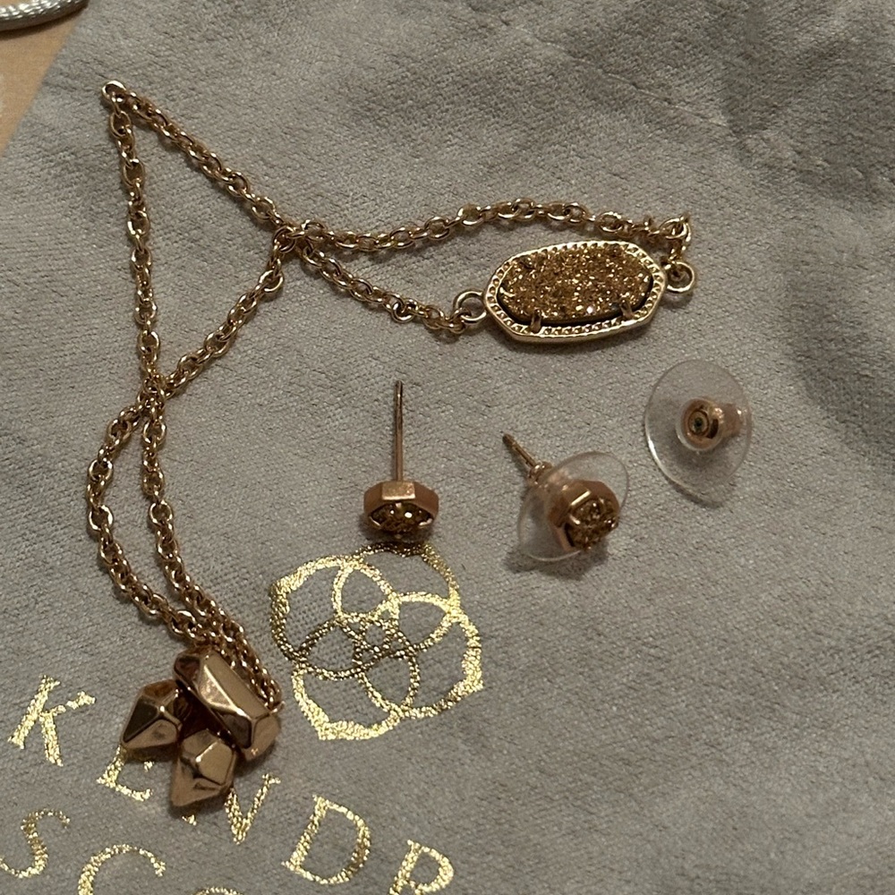 Kendra Scott Rose Gold Bracelet and Earring Set